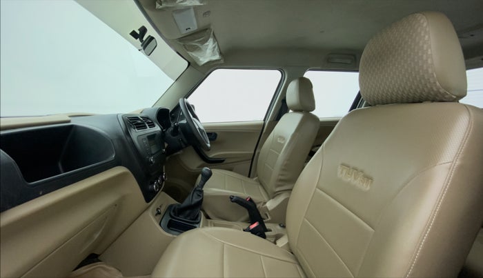 2017 Mahindra TUV300 T6, Diesel, Manual, 26,763 km, Right Side Front Door Cabin