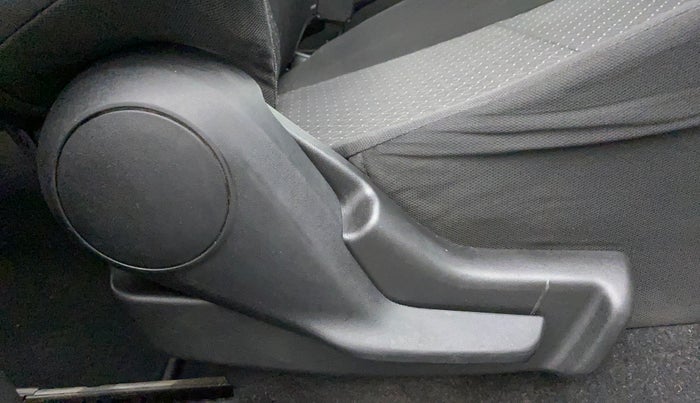 2020 Maruti IGNIS DELTA 1.2, Petrol, Manual, 40,358 km, Driver Side Adjustment Panel