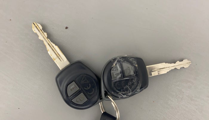 2018 Maruti Swift VXI AMT, Petrol, Automatic, 38,503 km, Key Close Up