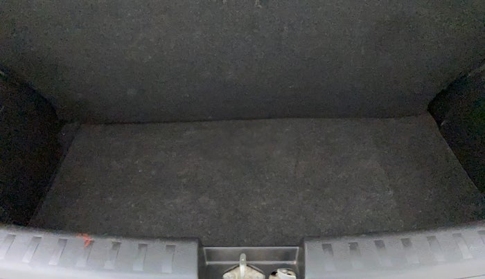 2014 Maruti Swift VXI D, Petrol, Manual, Boot Inside