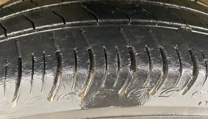 2021 Maruti S PRESSO VXI+, Petrol, Manual, 29,655 km, Left Front Tyre Tread