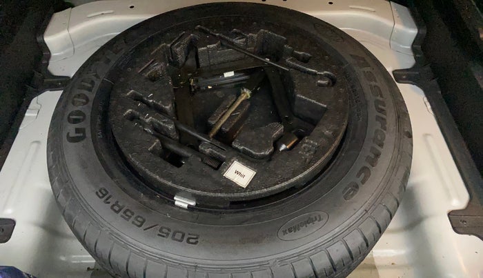 2017 Hyundai Creta SX PLUS 1.6 PETROL, Petrol, Manual, 70,805 km, Spare Tyre