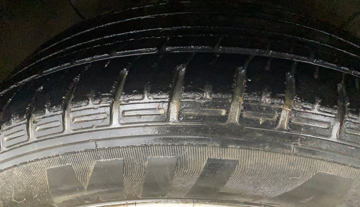 2017 Hyundai Creta SX PLUS 1.6 PETROL, Petrol, Manual, 70,805 km, Left Front Tyre Tread