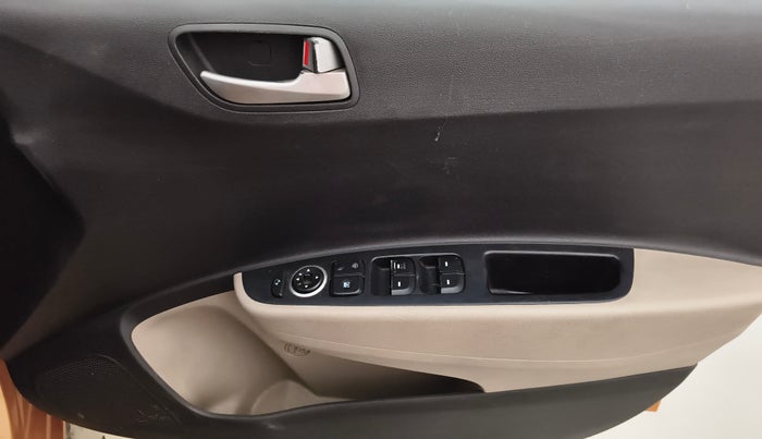 2014 Hyundai Grand i10 ASTA AT 1.2 KAPPA VTVT, Petrol, Automatic, 70,217 km, Driver Side Door Panels Control