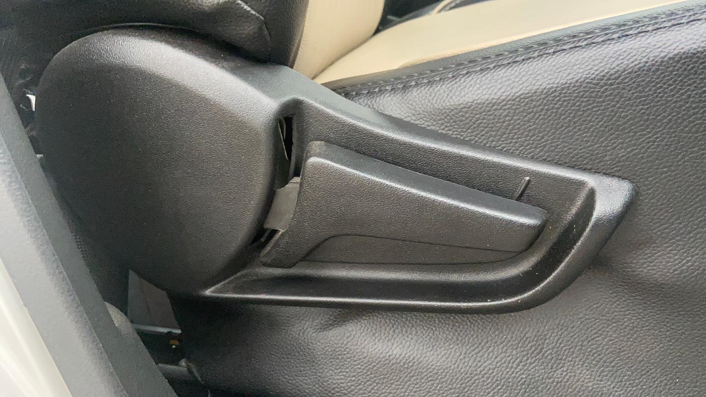 2024 Maruti Alto K10 Std (O), Petrol, Manual, 5,616 km, Driver Side Adjustment Panel