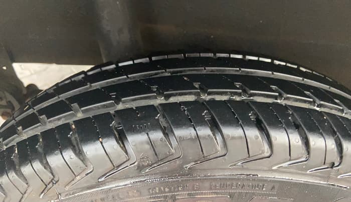 2024 Maruti Alto K10 Std (O), Petrol, Manual, 5,616 km, Right Rear Tyre Tread