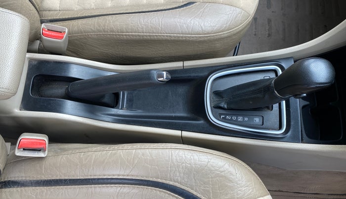 2018 Maruti Ciaz DELTA 1.4 AT PETROL, Petrol, Automatic, 92,774 km, Gear Lever