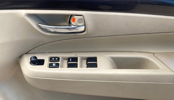 2018 Maruti Ciaz DELTA 1.4 AT PETROL, Petrol, Automatic, 92,774 km, Driver Side Door Panels Control