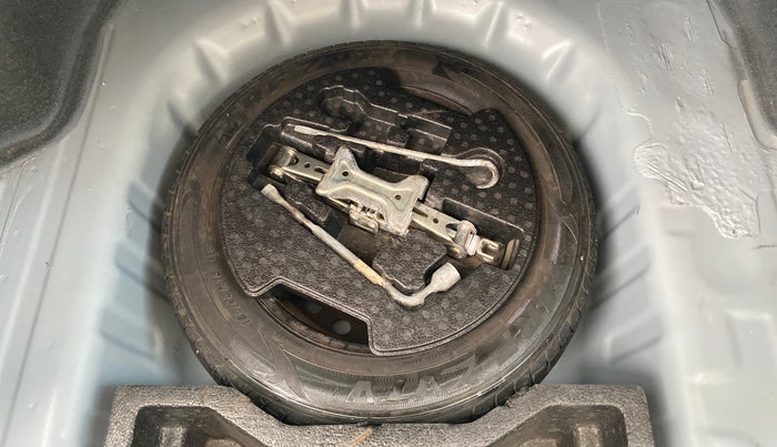 2018 Maruti Ciaz DELTA 1.4 AT PETROL, Petrol, Automatic, 92,774 km, Spare Tyre