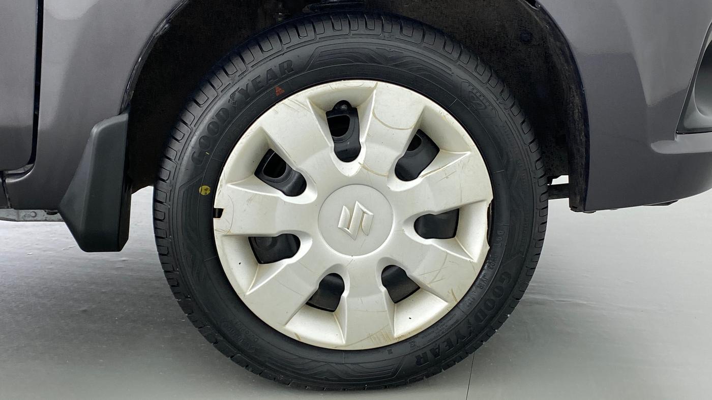 2015 Maruti Alto K10 VXI P, Petrol, Manual, 78,459 km, Right Front Wheel