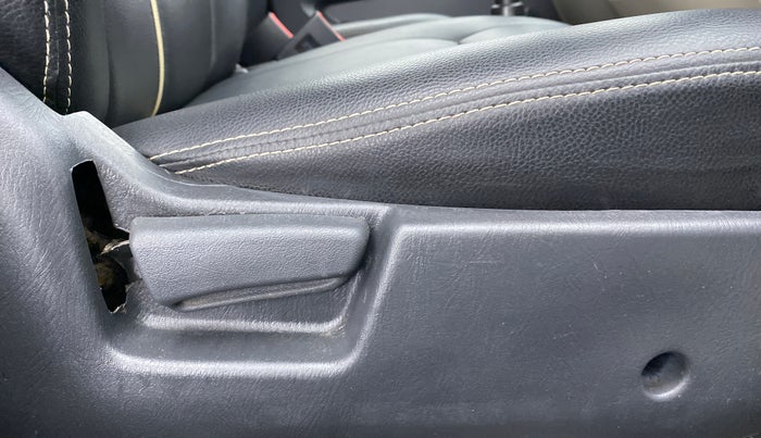 2015 Maruti Alto K10 VXI P, Petrol, Manual, 78,459 km, Driver Side Adjustment Panel