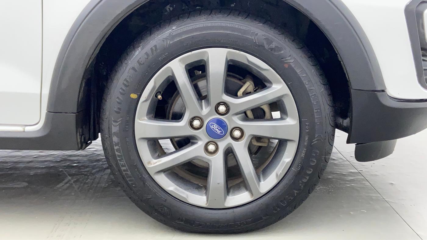 2018 Ford FREESTYLE TITANIUM 1.2 TI-VCT MT, Petrol, Manual, 27,838 km, Right Front Tyre