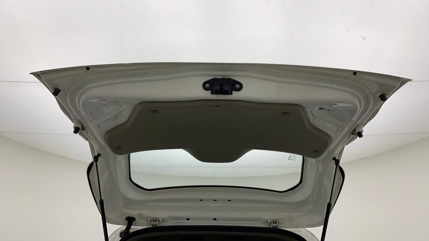 2019 Renault TRIBER RXT, Petrol, Manual, 1,02,395 km, Boot Door Open