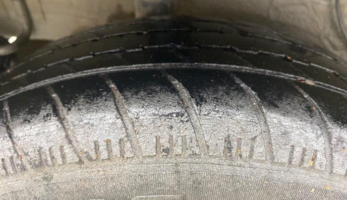 2021 Maruti Celerio VXI CNG, CNG, Manual, 64,292 km, Right Rear Tyre Tread