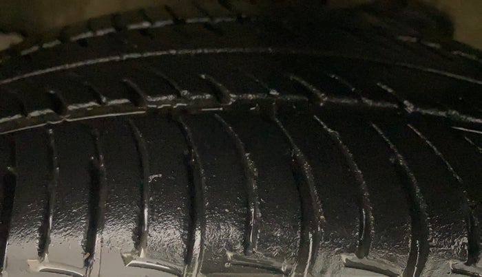 2019 Maruti Celerio ZXI AMT (O), Petrol, Automatic, 32,821 km, Left Front Tyre Tread