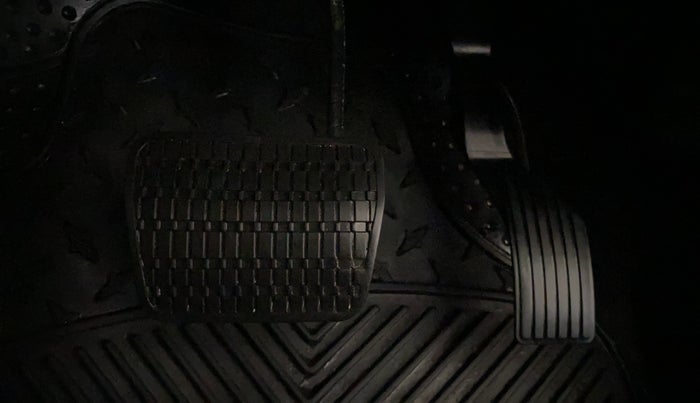 2024 Tata Curvv Creative 1.2 Petrol 7DCA, Petrol, Automatic, 17,564 km, Pedals