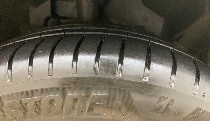 2020 Ford Ecosport TITANIUM 1.5L DIESEL, Diesel, Manual, 76,631 km, Right Front Tyre Tread