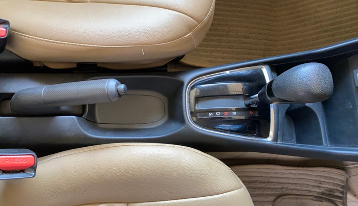 2018 Honda Amaze 1.2L I-VTEC V CVT, Petrol, Automatic, 29,453 km, Gear Lever