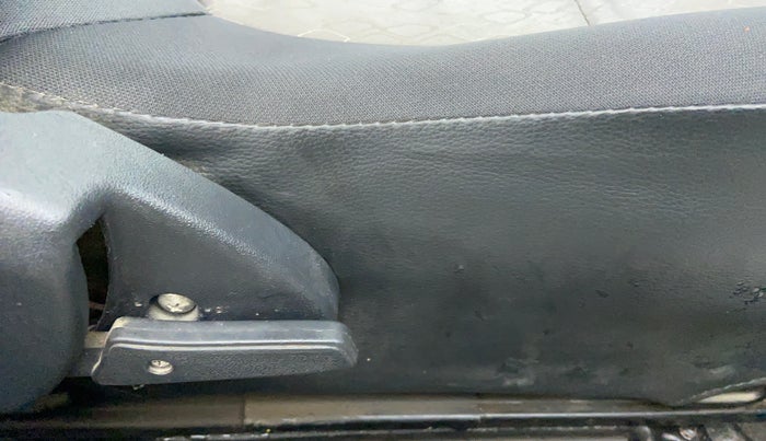 2018 Maruti Alto 800 LXI, Petrol, Manual, 6,909 km, Driver Side Adjustment Panel