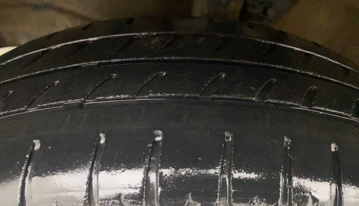 2018 Maruti Wagon R 1.0 VXI AMT, Petrol, Automatic, 19,206 km, Left Front Tyre Tread