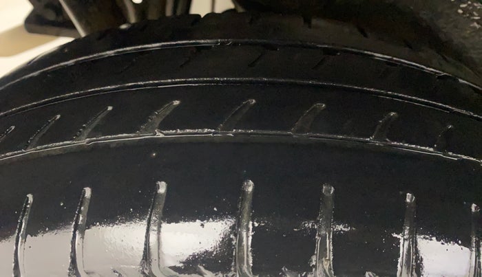 2018 Maruti Wagon R 1.0 VXI AMT, Petrol, Automatic, 19,206 km, Right Rear Tyre Tread