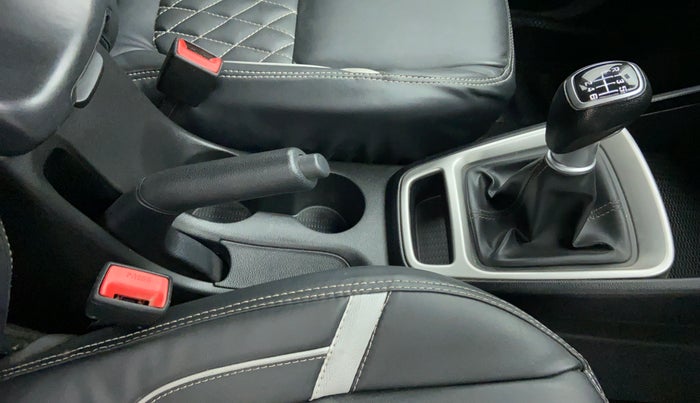 2019 Hyundai VENUE S 1.0 TURBO MT, Petrol, Manual, 31,529 km, Gear Lever