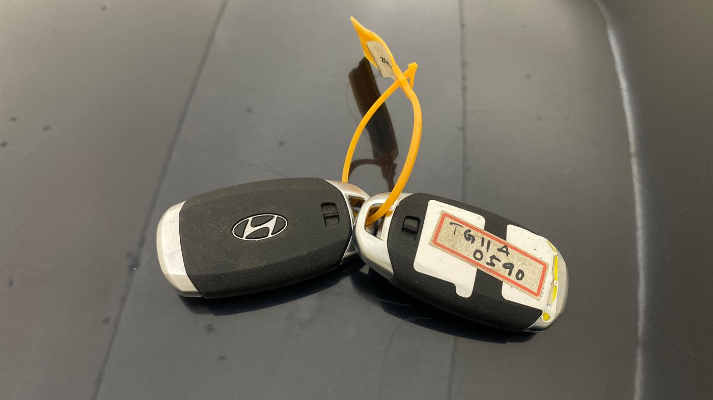 2024 Hyundai NEW I20 ASTA (O) 1.2 IVT, Petrol, Automatic, 16,859 km, Key Close Up