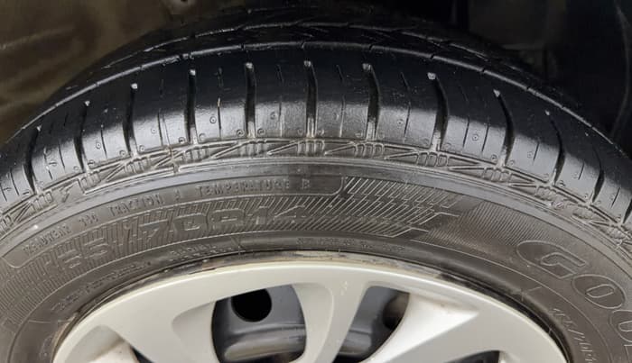 2022 Maruti Celerio VXI CNG, CNG, Manual, 67,906 km, Right Front Tyre Tread