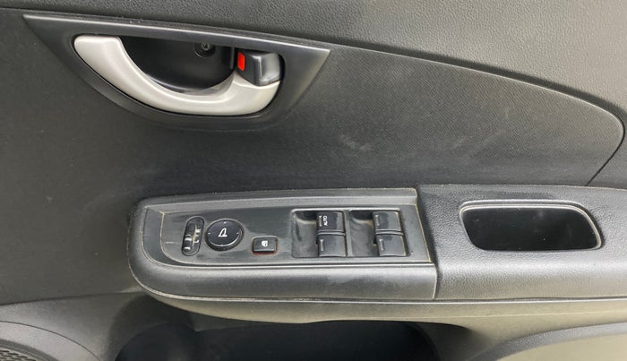 2016 Honda BR-V 1.5L I-VTEC S, Petrol, Manual, 52,971 km, Driver Side Door Panels Control