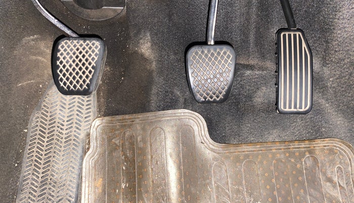 2016 Honda BR-V 1.5L I-VTEC S, Petrol, Manual, 52,971 km, Pedals