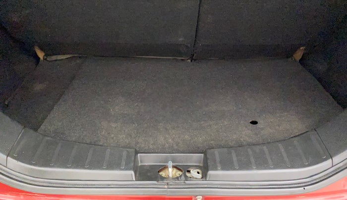 2016 Maruti Wagon R 1.0 VXI (O) AMT, Petrol, Automatic, 74,308 km, Boot Inside
