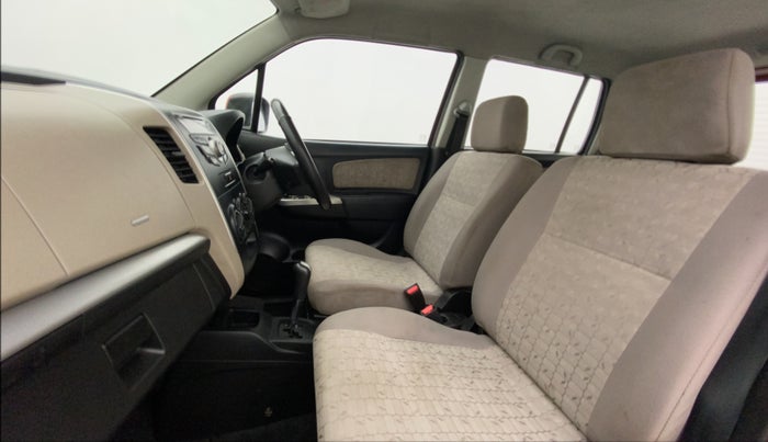 2016 Maruti Wagon R 1.0 VXI (O) AMT, Petrol, Automatic, 74,308 km, Right Side Front Door Cabin