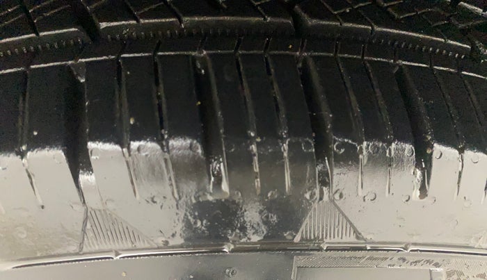 2020 Tata Harrier XZ PLUS 2.0L, Diesel, Manual, 64,706 km, Left Front Tyre Tread