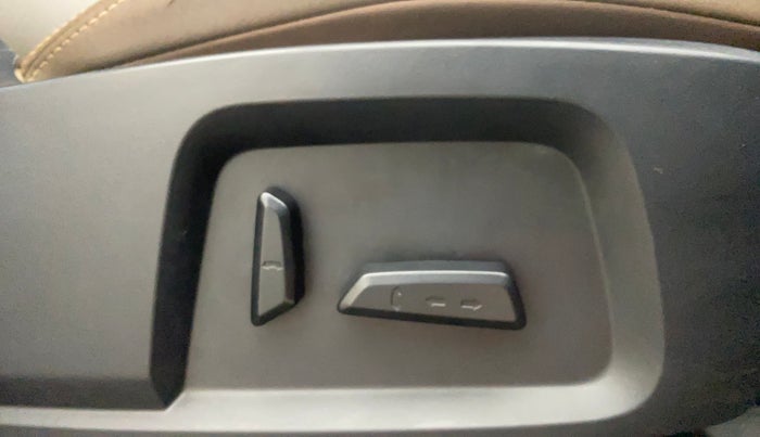 2020 Tata Harrier XZ PLUS 2.0L, Diesel, Manual, 64,706 km, Driver Side Adjustment Panel