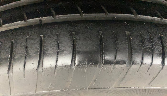 2020 Tata Harrier XZ PLUS 2.0L, Diesel, Manual, 64,706 km, Right Rear Tyre Tread