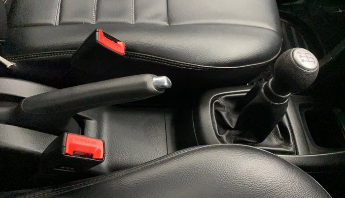 2016 Maruti Swift VXI, Petrol, Manual, 33,457 km, Gear Lever