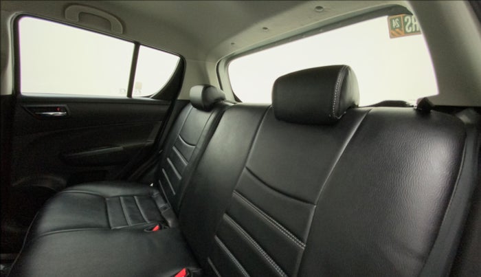 2016 Maruti Swift VXI, Petrol, Manual, 33,457 km, Right Side Rear Door Cabin