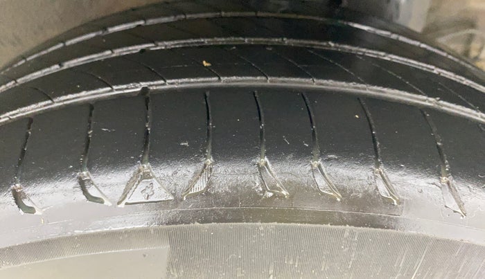 2021 KIA SONET HTX 1.0 DCT, Petrol, Automatic, 24,655 km, Left Rear Tyre Tread