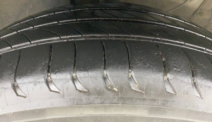 2021 KIA SONET HTX 1.0 DCT, Petrol, Automatic, 24,655 km, Left Front Tyre Tread