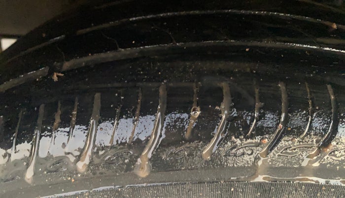 2022 Renault TRIBER RXZ, Petrol, Manual, 72,311 km, Right Rear Tyre Tread