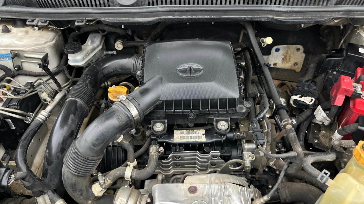 2020 Tata NEXON XZA PLUS PETROL, Petrol, Automatic, 73,067 km, Engine View
