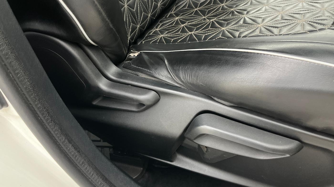 2020 Tata NEXON XZA PLUS PETROL, Petrol, Automatic, 73,067 km, Driver Side Adjustment Panel