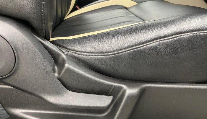 2019 Maruti New Wagon-R VXI 1.2L, Petrol, Manual, 23,698 km, Driver Side Adjustment Panel