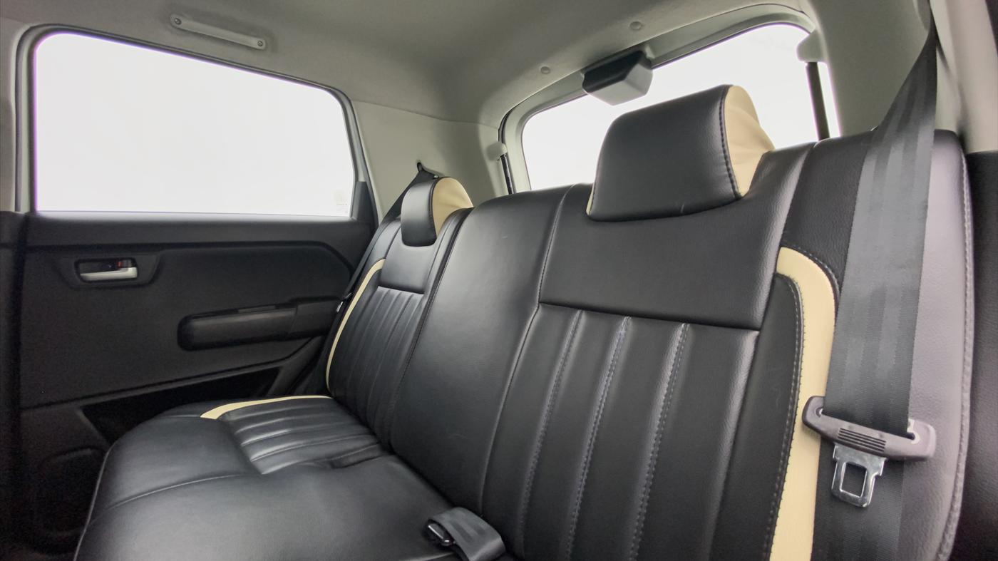 2019 Maruti New Wagon-R VXI 1.2L, Petrol, Manual, 23,698 km, Right Side Rear Door Cabin