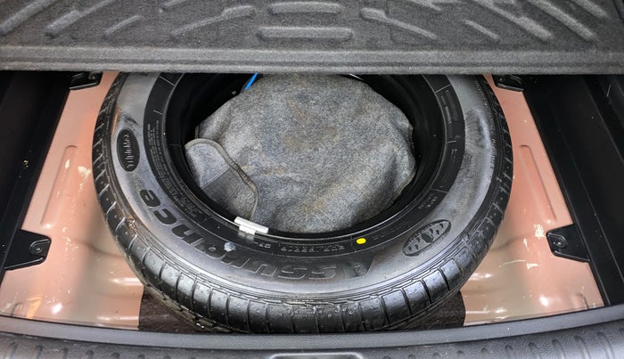 2020 KIA SELTOS GTX PLUS 1.4 PETROL DCT DUAL TONE, Petrol, Automatic, 1,25,137 km, Spare Tyre