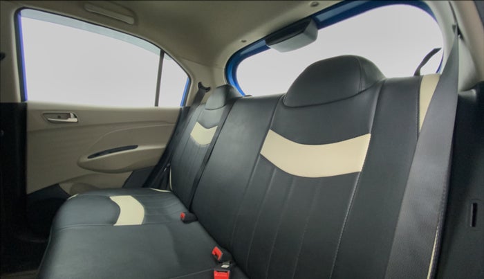 2018 Hyundai NEW SANTRO 1.1 SPORTZ MT CNG, CNG, Manual, 57,667 km, Right Side Rear Door Cabin