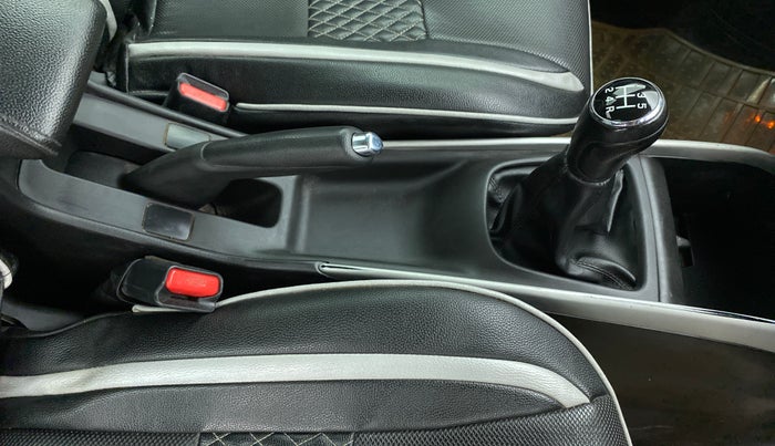 2018 Maruti Baleno ZETA 1.2 K12, Petrol, Manual, 78,389 km, Gear Lever