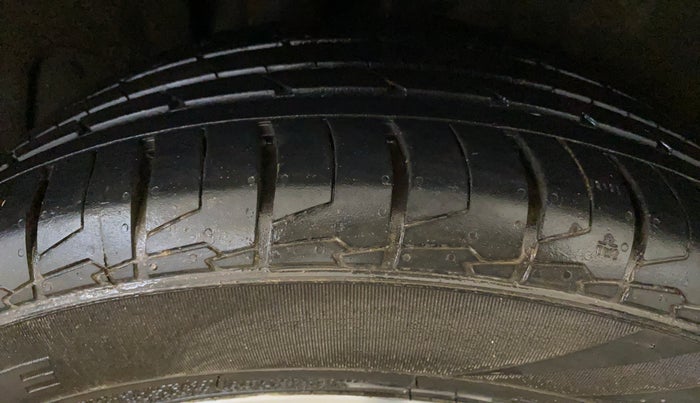 2023 Hyundai Creta SX (O) IVT 1.5 PETROL, Petrol, Automatic, 21,980 km, Right Rear Tyre Tread
