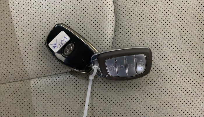 2023 Hyundai Creta SX (O) IVT 1.5 PETROL, Petrol, Automatic, 21,980 km, Key Close Up