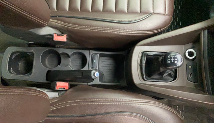 2020 Ford FREESTYLE TITANIUM 1.2 PETROL, Petrol, Manual, 58,367 km, Gear Lever